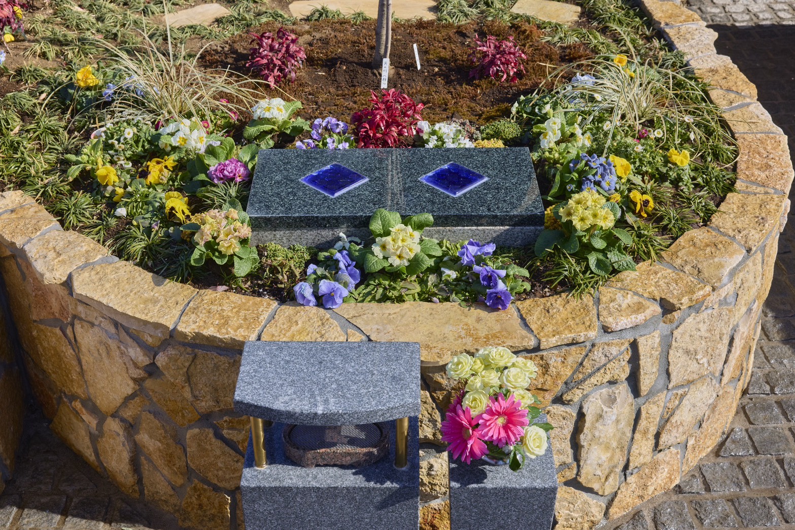 桜香の区（合葬墓）